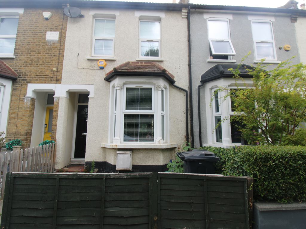 2 bed terraced house for sale in Maybank Road, London E18 Zoopla