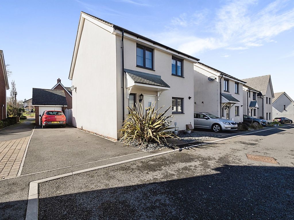 4 bed detached house for sale in Mimosa Way, Paignton TQ4 Zoopla