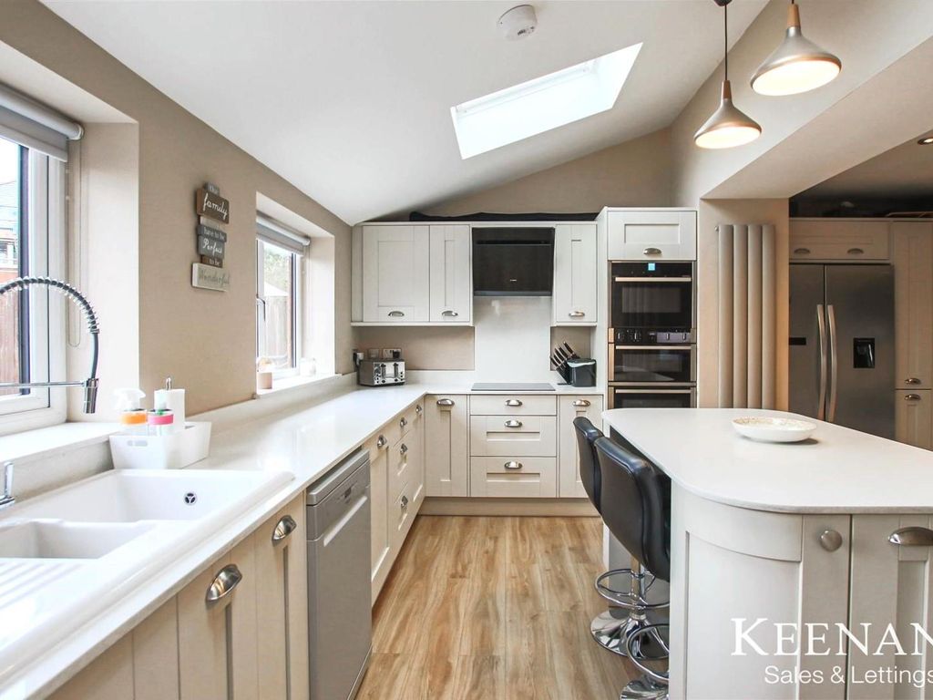 5 bed semidetached house for sale in Whitefield Road, Bury BL9, £