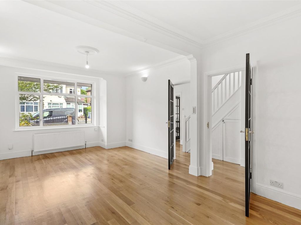 4 bed semidetached house to rent in Osborn Gardens, Mill Hill NW7 Zoopla