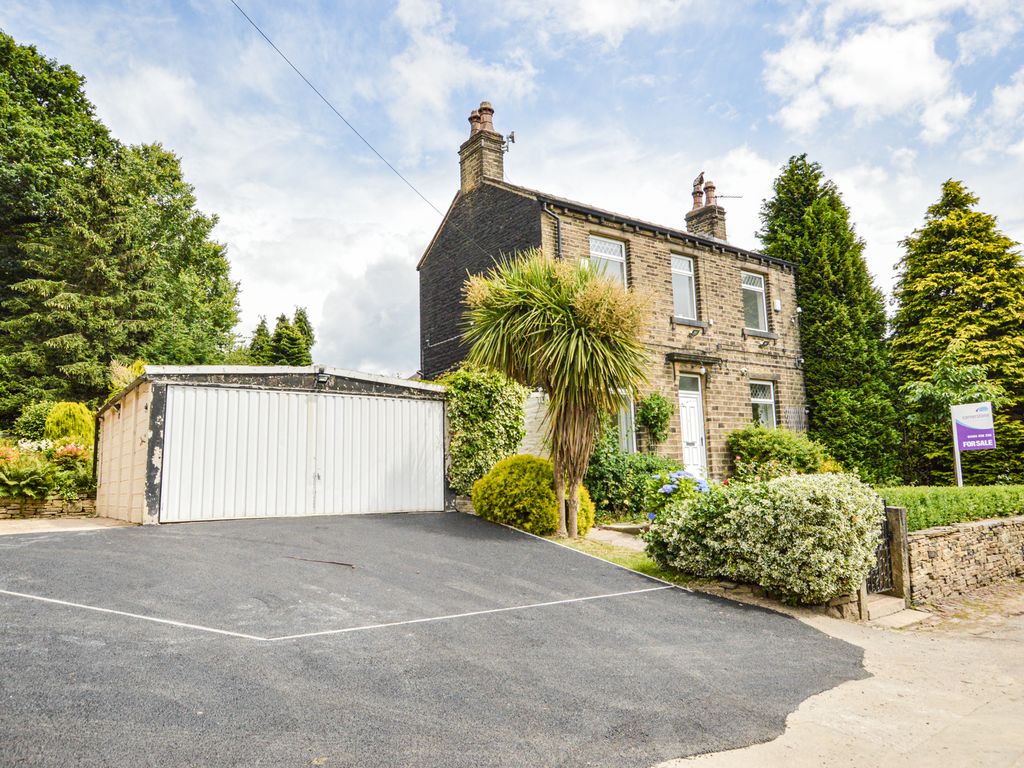 5 bed detached house for sale in Bradford Road, Fixby, Huddersfield HD2