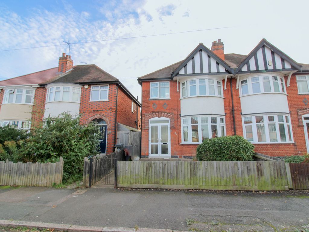 3 bed semidetached house for sale in Ainsdale Road, Western Park