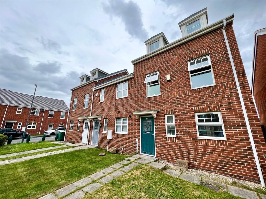 3 bed semidetached house to rent in Brunel Walk, StocktonOnTees TS19