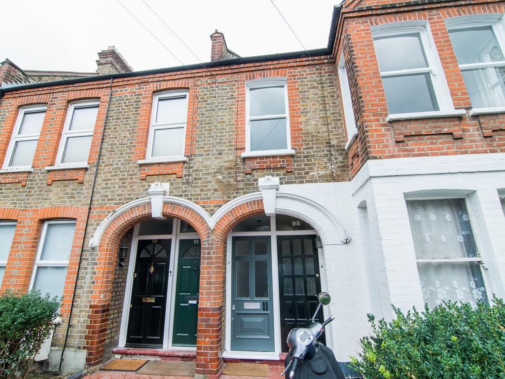 2 bed to rent in Hibbert Road, Walthamstow, London E17, £