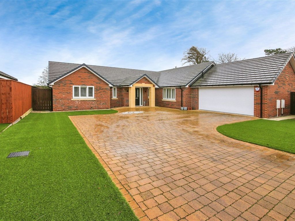 3 bed bungalow for sale in Stannington Station, Morpeth, Northumberland