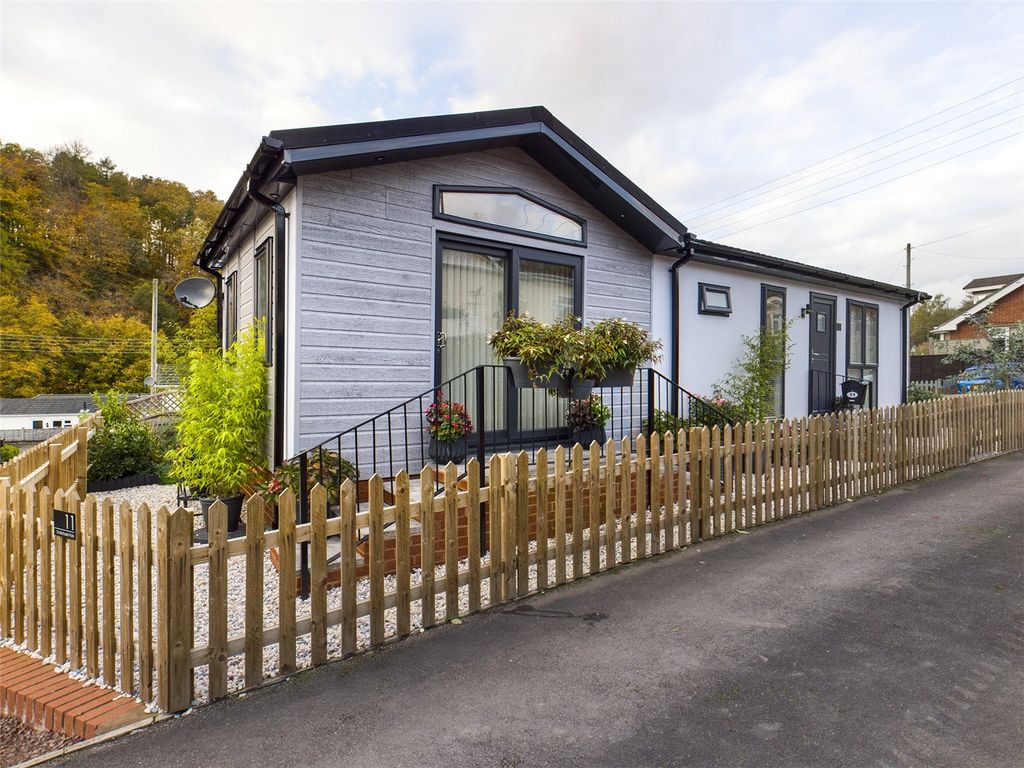 2 bed mobile/park home for sale in Railway Road, Cinderford