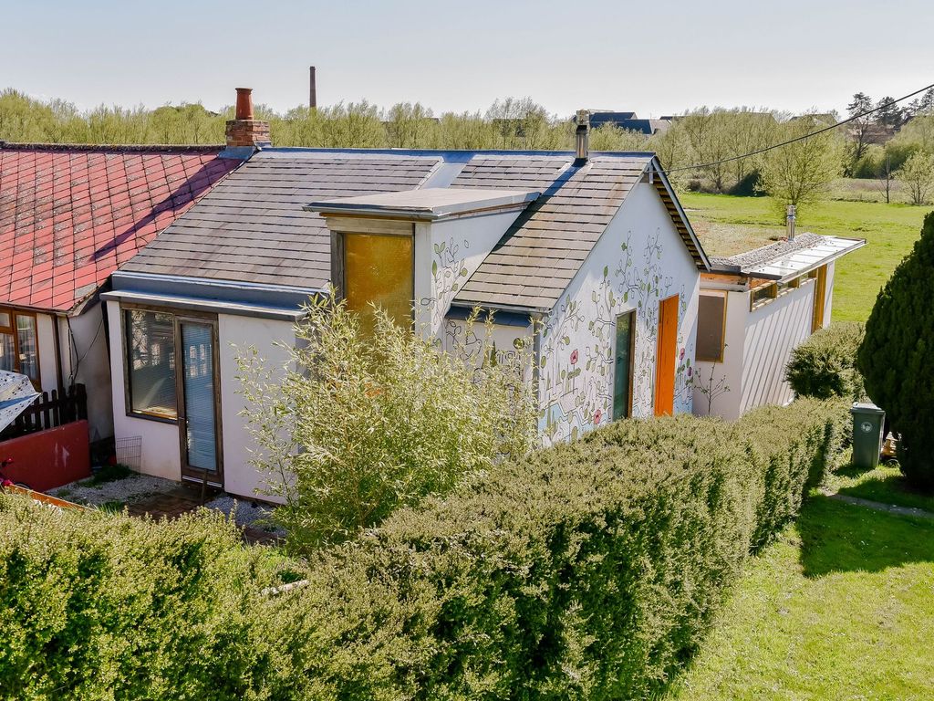 3 bed semidetached bungalow for sale in Crawley Road, Witney OX28 Zoopla