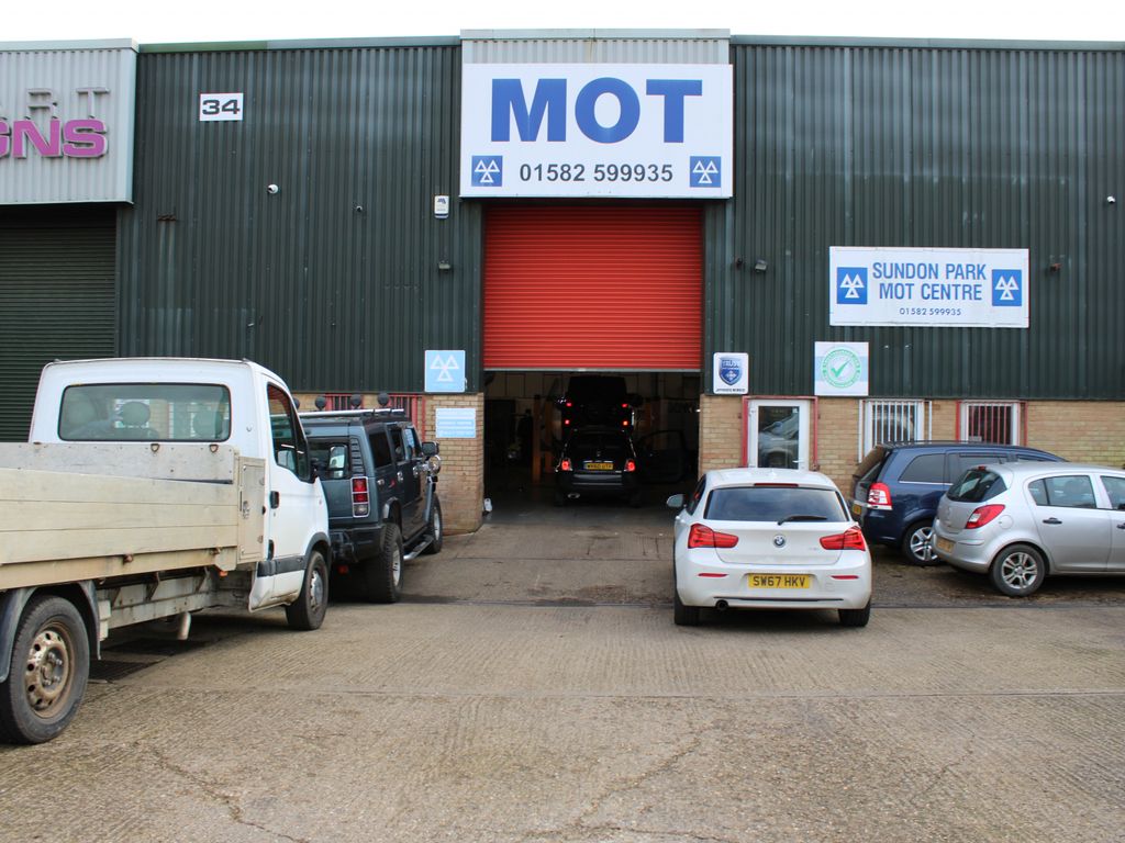 Industrial to let in Camford Way, Luton LU3, £15,000 pa Zoopla