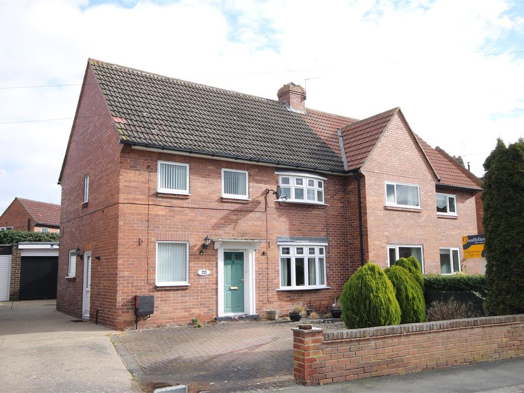 3 bed semidetached house for sale in Kirkley Drive, Ponteland