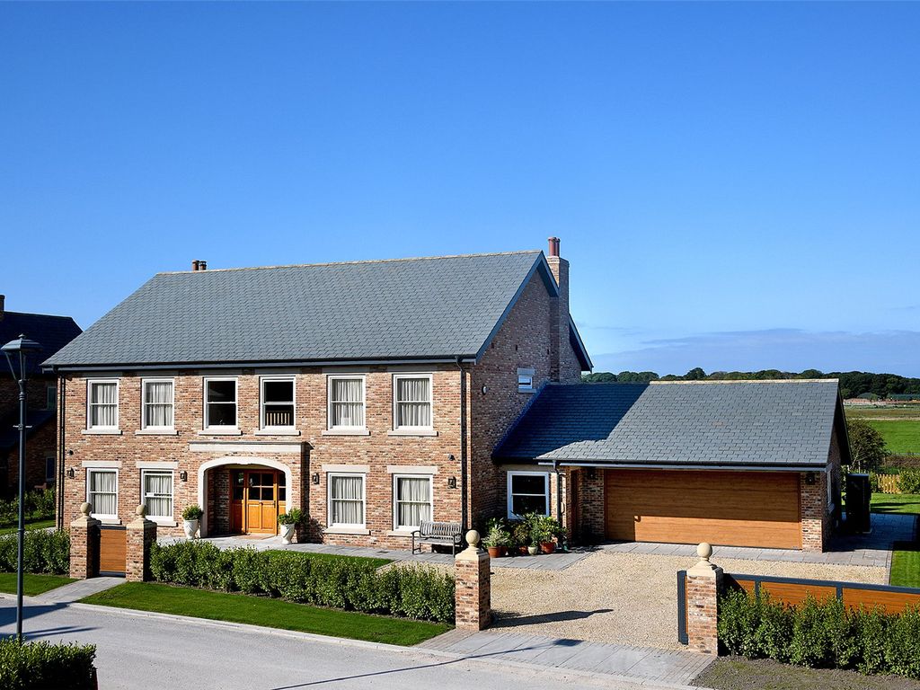 Ballam Oaks, Lytham FY8  