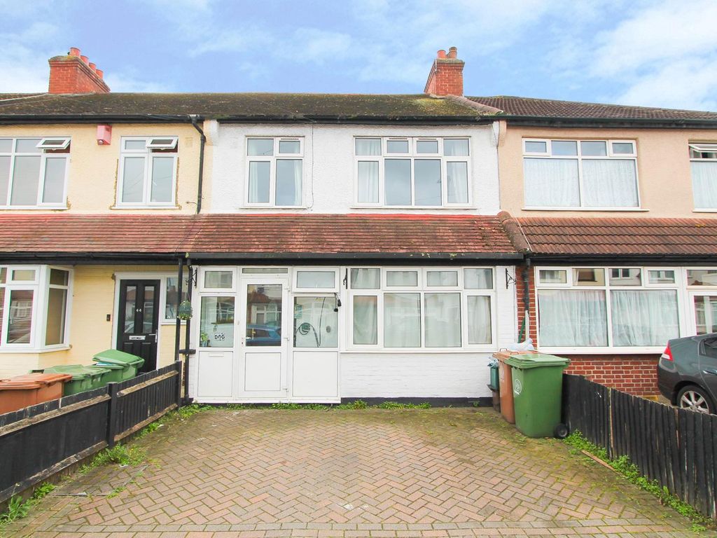 3 bed terraced house for sale in Gomshall Avenue, Wallington SM6, £