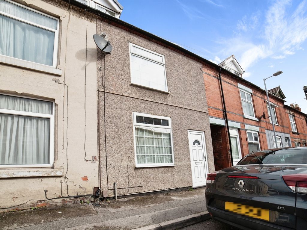 3 bed end terrace house for sale in Sherwood Road, SuttonInAshfield