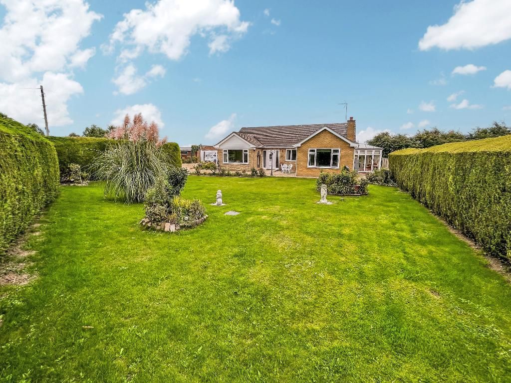 4 bed detached bungalow for sale in Lutton Gowts, Long Sutton, Spalding