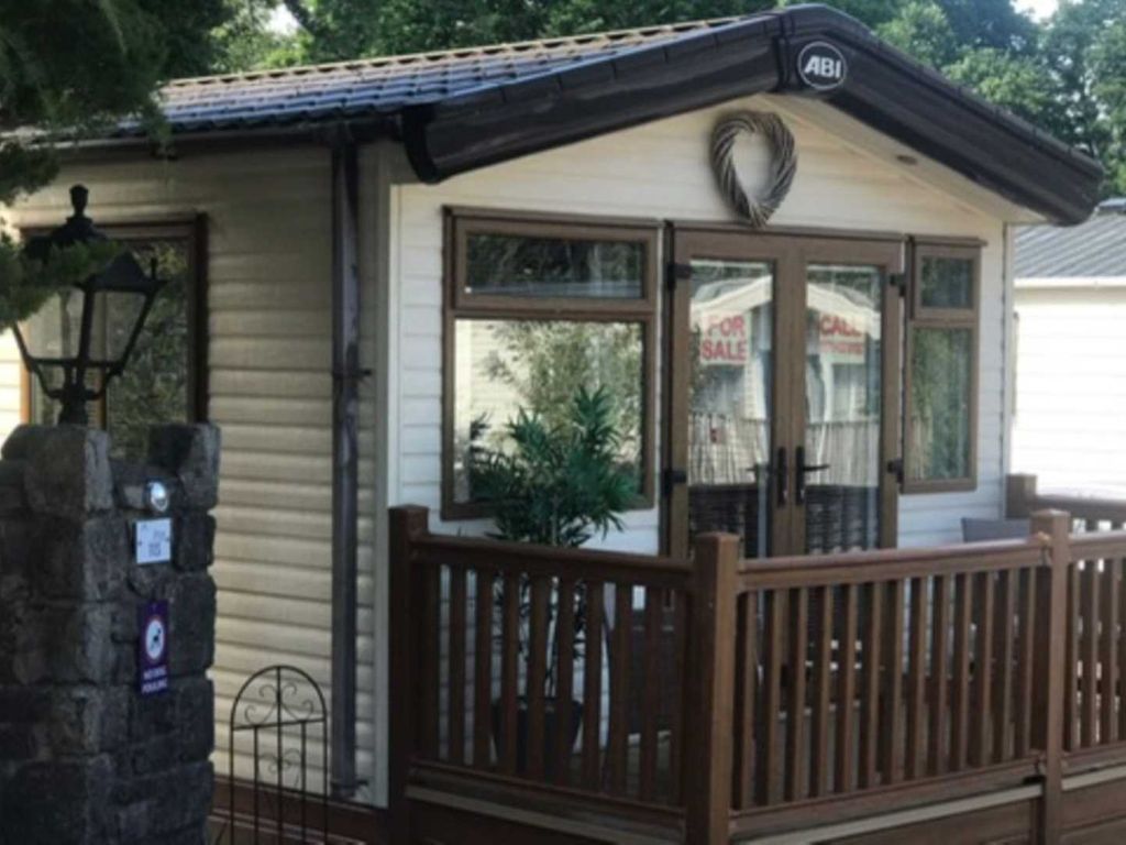 Mobile/park home for sale in Penrefail Crossroads, Moelfre, Abergele