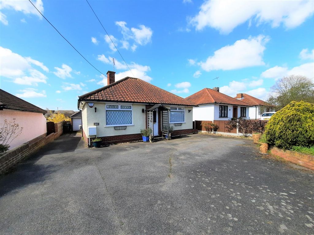 3 bed detached bungalow for sale in Dobbs Lane, Kesgrave, Ipswich IP5