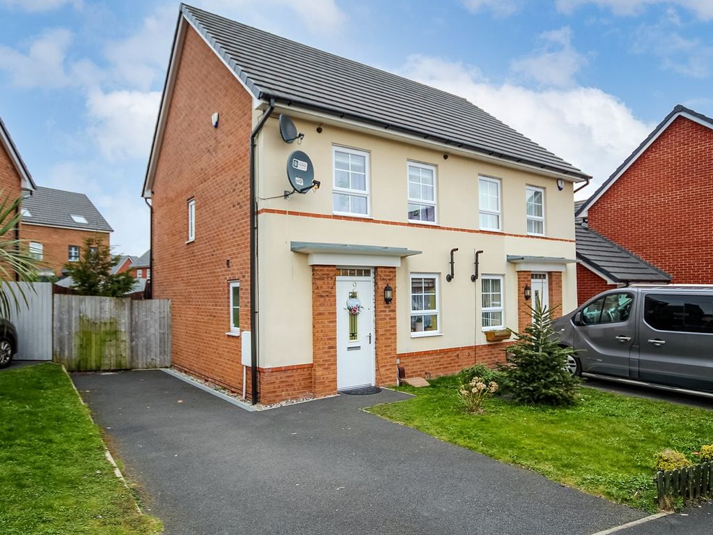 3 bed semidetached house for sale in Leighton Drive, St Helens WA9, £