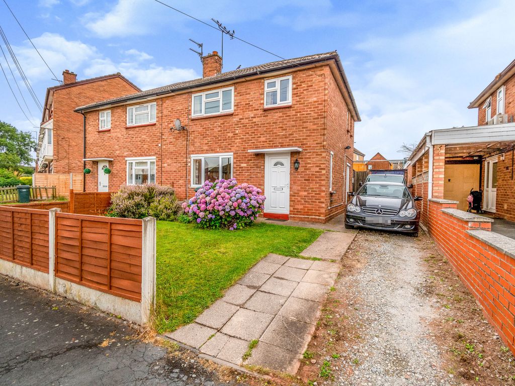 3 bed semidetached house for sale in Tasley Close, Bridgnorth WV16