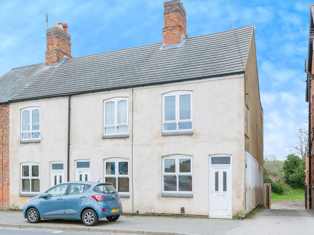 3 bed end terrace house for sale in Ashby Road, Hinckley LE10, £180,000 Zoopla