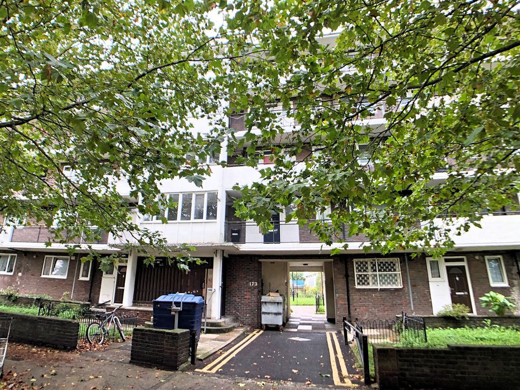 2 bed flat to rent in Benbow Street, Deptford SE8, £1,850 pcm Zoopla