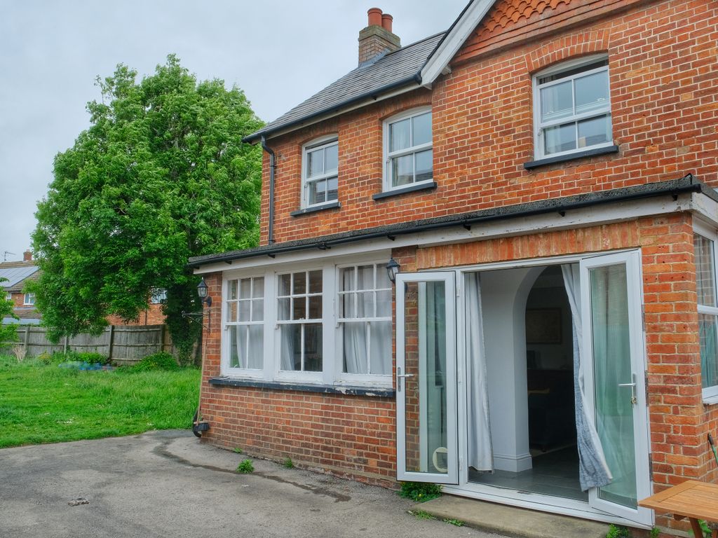 5 bed detached house for sale in Brook End, Weston Turville, Aylesbury