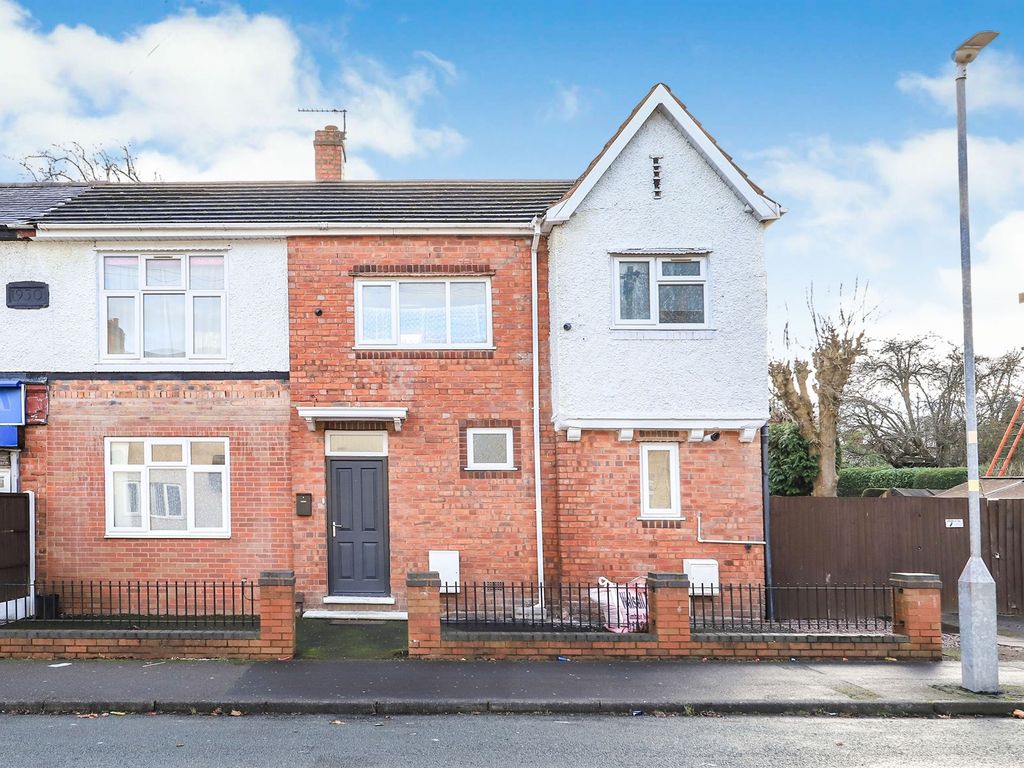 3 bed semidetached house for sale in Selwyn Road, Bilston WV14, £