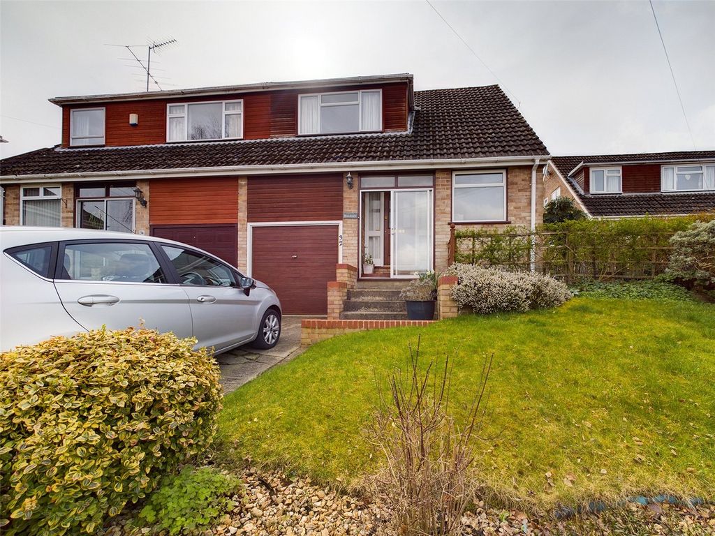 3 bed semidetached house for sale in Arundel Drive, Rodborough, Stroud