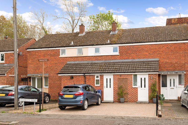 2 bed terraced house for sale in Woodcote Road, Caversfield, Bicester