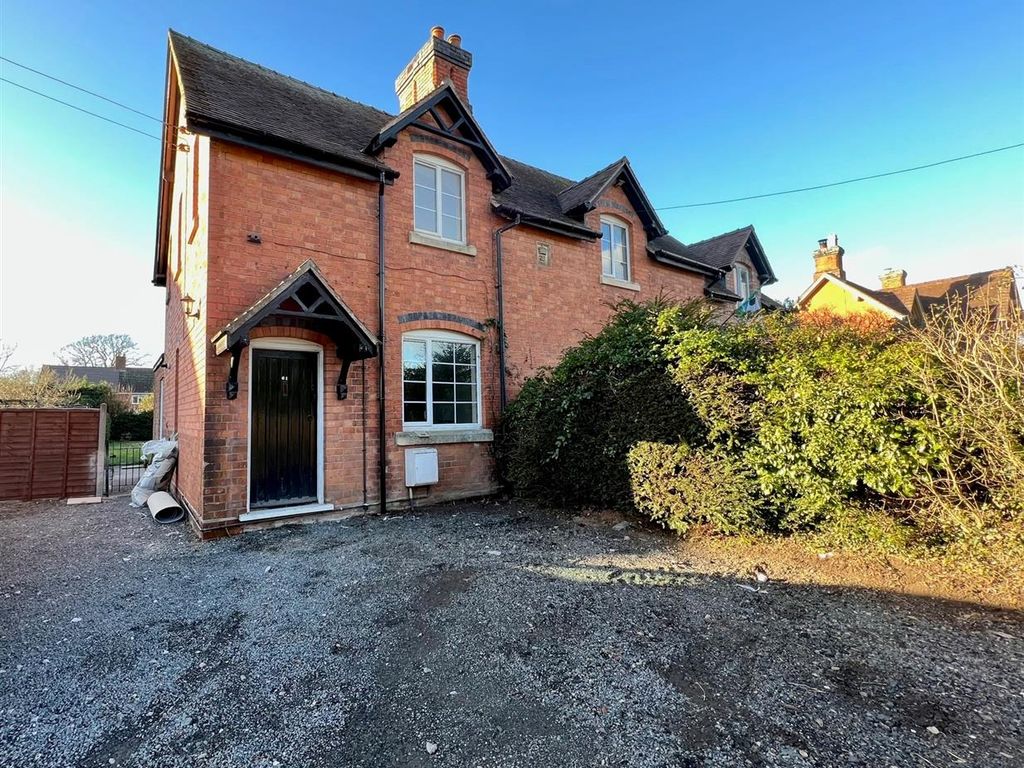 3 bed semidetached house to rent in Upton Road, Powick, Worcester WR2
