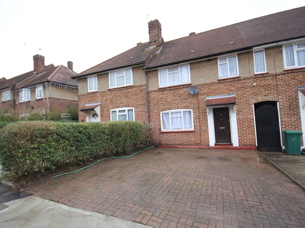 3 bed terraced house for sale in Lawrence Road, Hayes UB4 Zoopla