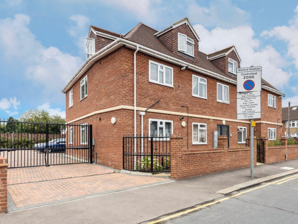 2 bed flat to rent in Whippendell Road, Watford WD18 Zoopla