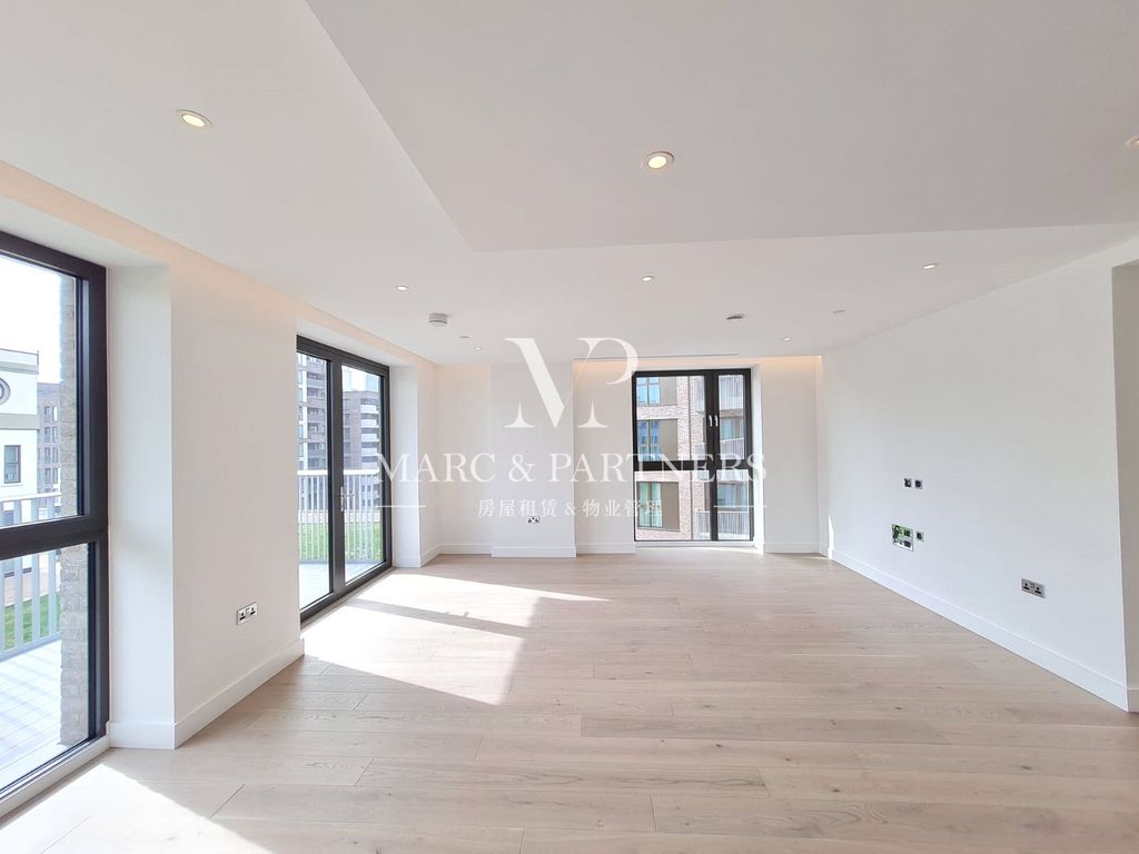 Dispatch House 2 bed flat to rent in Dispatch House, Postmark, London WC1X, £4,000 pcm ...