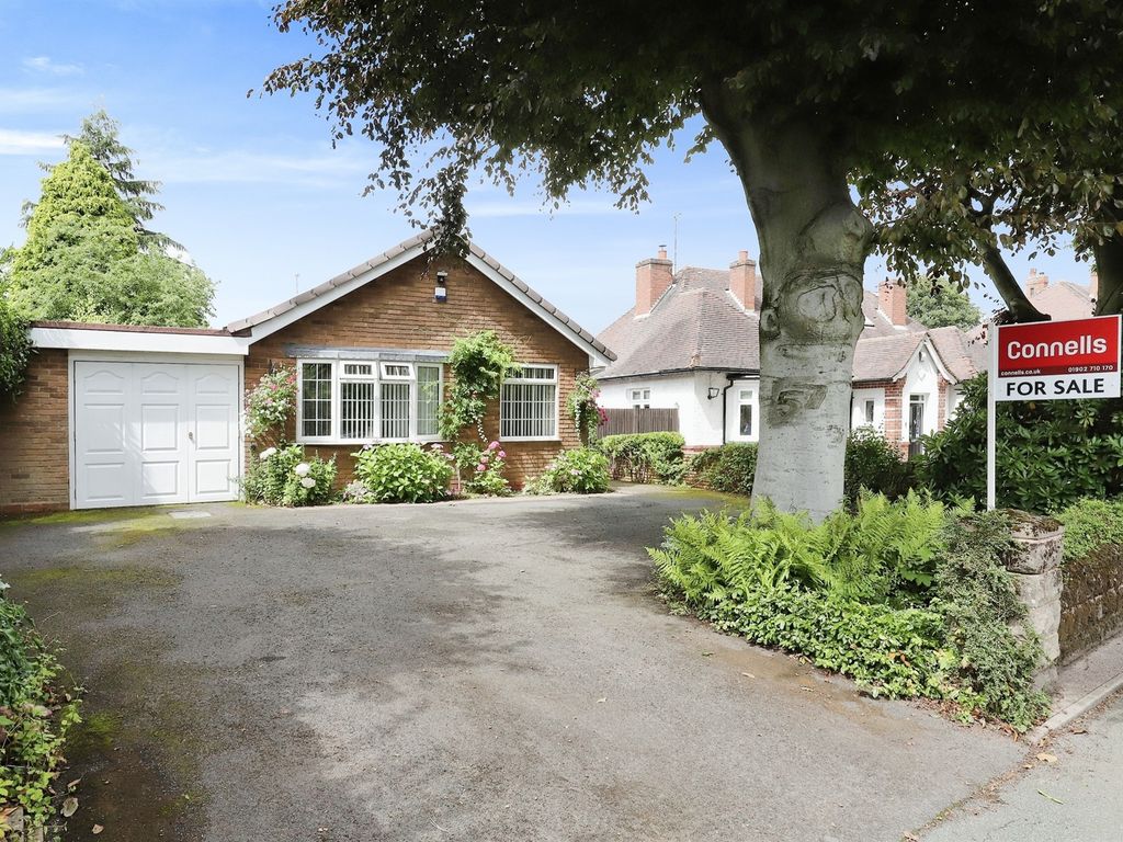 3 bed detached bungalow for sale in Prestwood Road West, Wednesfield