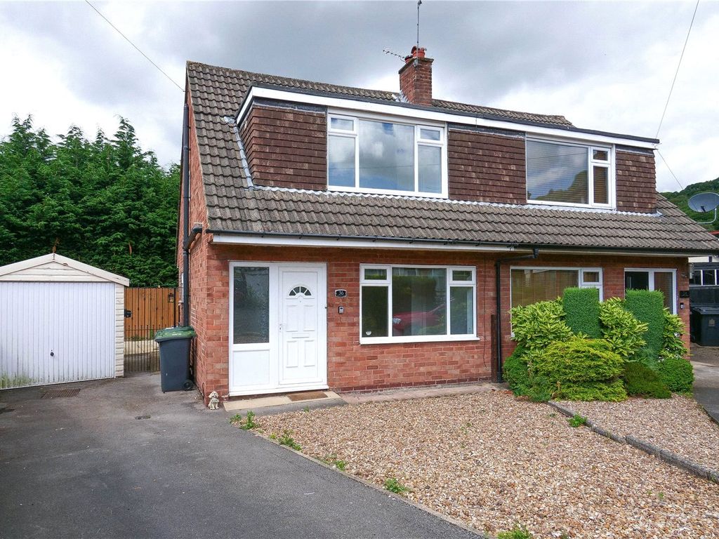 3 bed semidetached house to rent in Fernbank Drive, Baildon, Shipley
