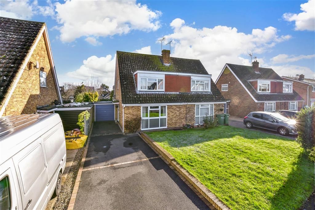 3 bed semidetached house for sale in Corner Farm Road, Staplehurst