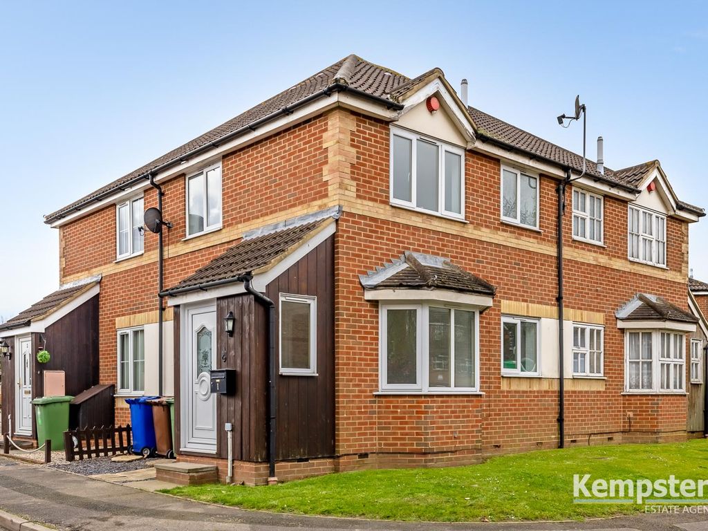 1 bed terraced house for sale in Dudley Close, Chafford Hundred, Grays