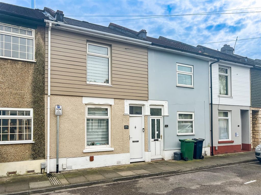 2 bed terraced house for sale in Jervis Road, Portsmouth PO2, £200,000