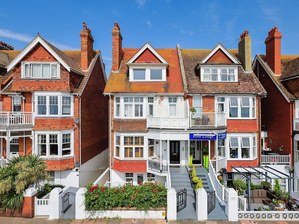 6 bed town house for sale in Royal Parade, Eastbourne BN22 Zoopla
