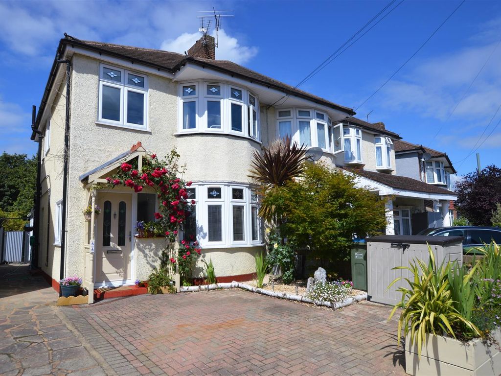 3 bed semidetached house for sale in Harvey Road, Whitton, Hounslow