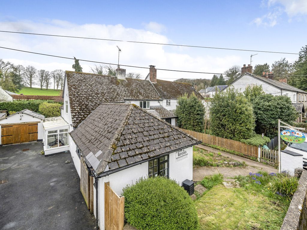 4 bed end terrace house for sale in Feniton, Honiton, Devon EX14, £