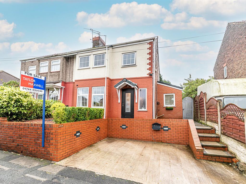 3 bed semidetached house for sale in Reginald Road, Sutton Leach, St