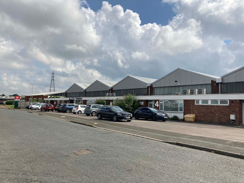 Industrial to let in Unit 34 Kingshold, Kingsditch Trading Estate