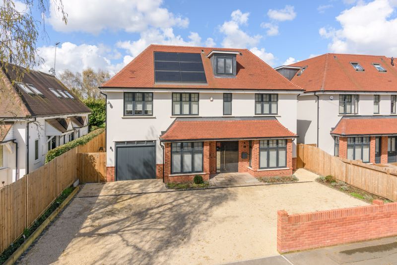 7 bed detached house for sale in Thistledene, Thames Ditton KT7 Zoopla