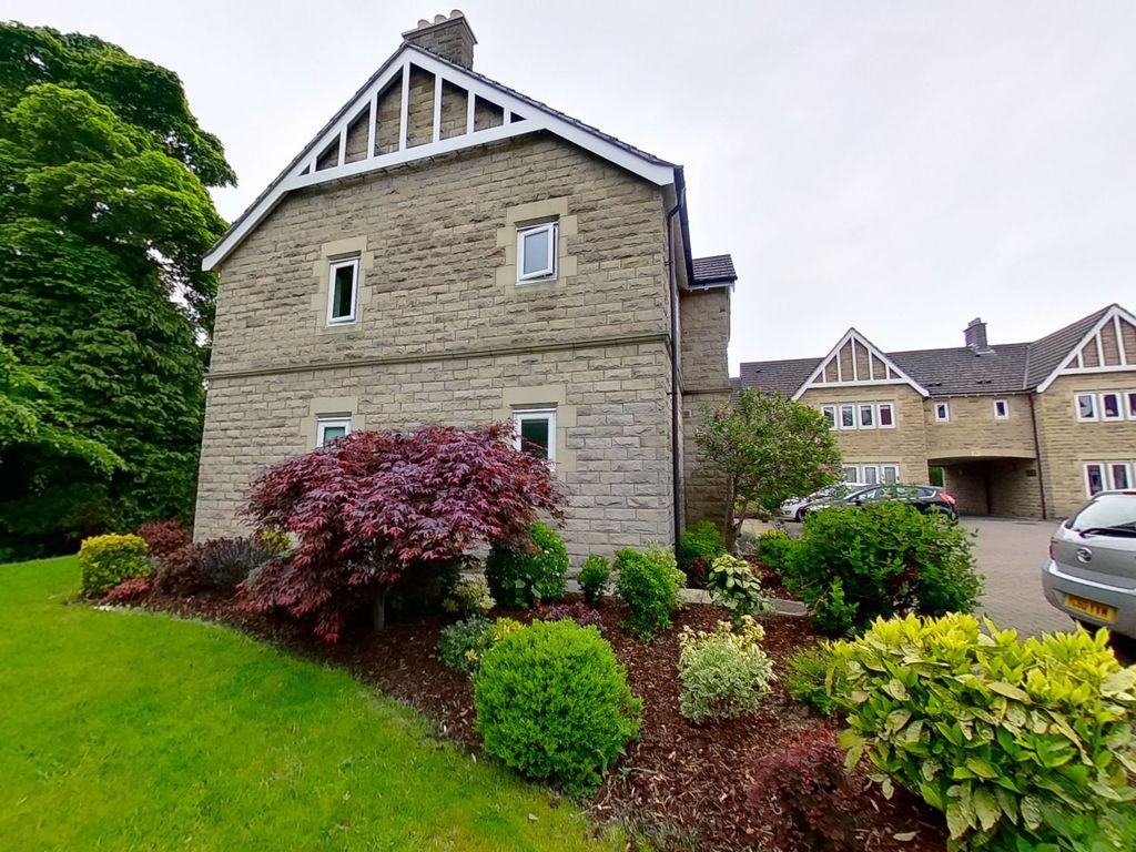 2 bed flat to rent in St Gabriels Court, Horsforth, Leeds LS18, £995