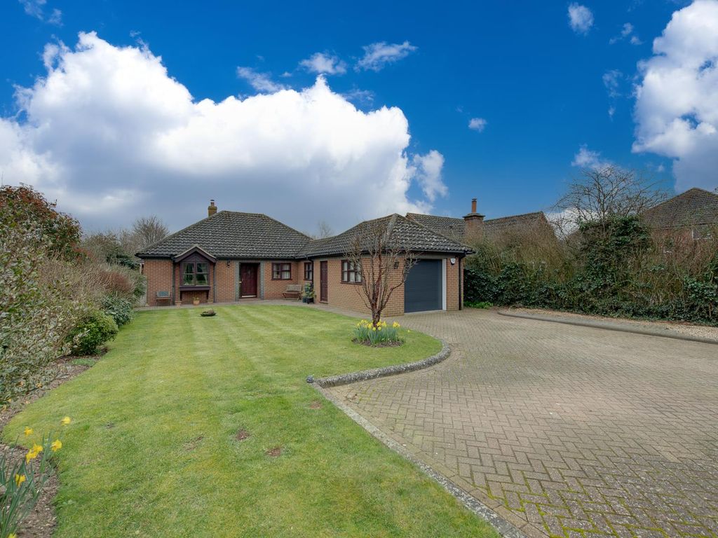 3 bed detached bungalow for sale in Troston Road, Honington, Bury St