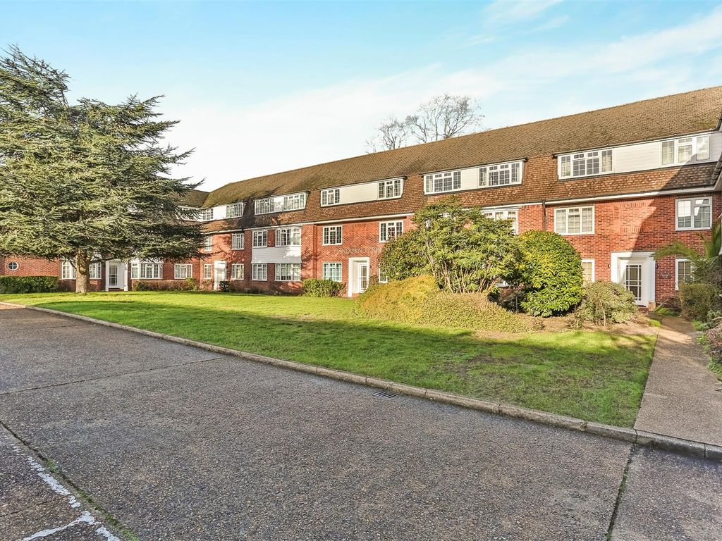 2 bed flat for sale in Sandown Court, Grange Road, Sutton SM2 Zoopla