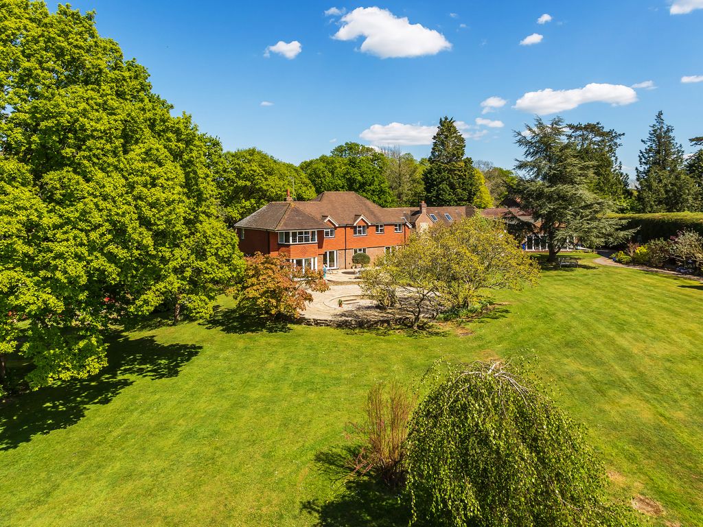 6 bed detached house for sale in Marringdean Road, Billingshurst, West