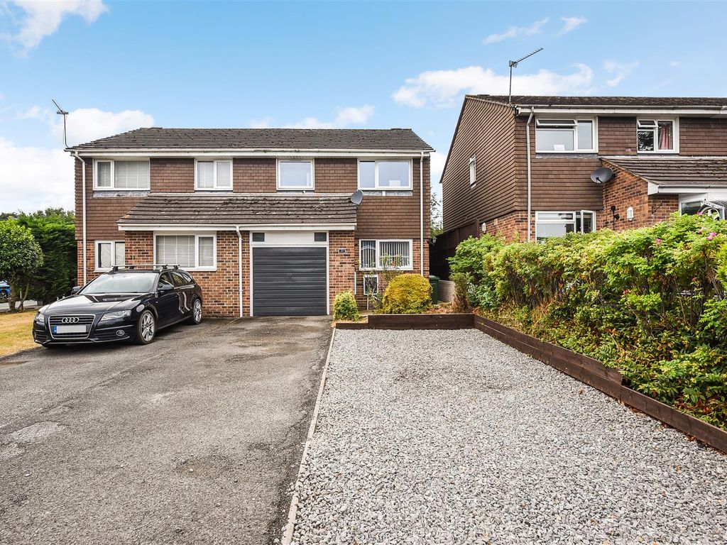 4 bed semi-detached house for sale in Sunnyside Close, Charlton ...