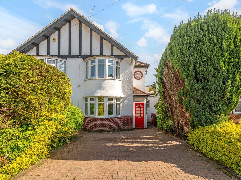 3 bed semidetached house for sale in Nightingale Road, Petts Wood