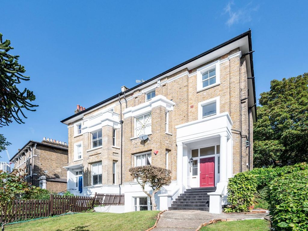 2 bed flat for sale in Granville Park, Lewisham, London SE13, £550,000