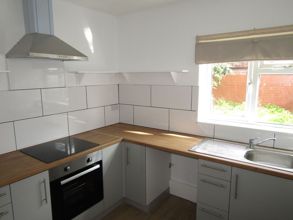 2 bed cottage to rent in Cowick Street, St. Thomas, Exeter EX4, £975